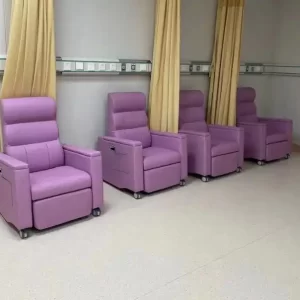 IV adjustable manual chair with 3 sections