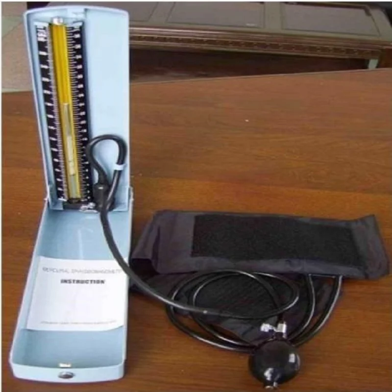 
			Esfigmomanómetro mercurial M1		